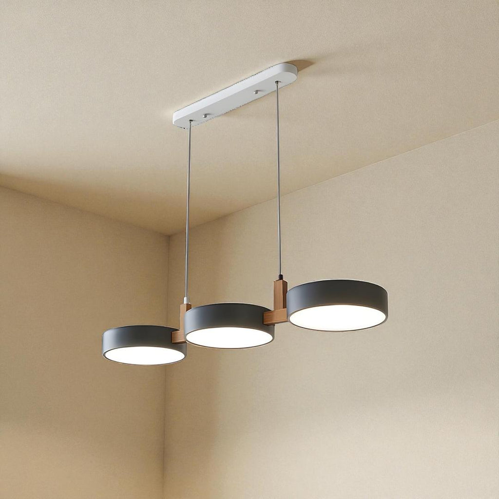 Moderne skandinavische Deckenpendelleuchte aus Metall und Holz | Mehrere Lichtquellen