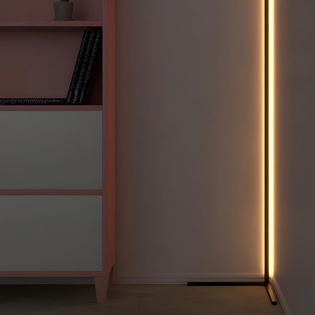 Lámpara de Pie de Esquina Moderna de Aluminio | Para Sala de Estar