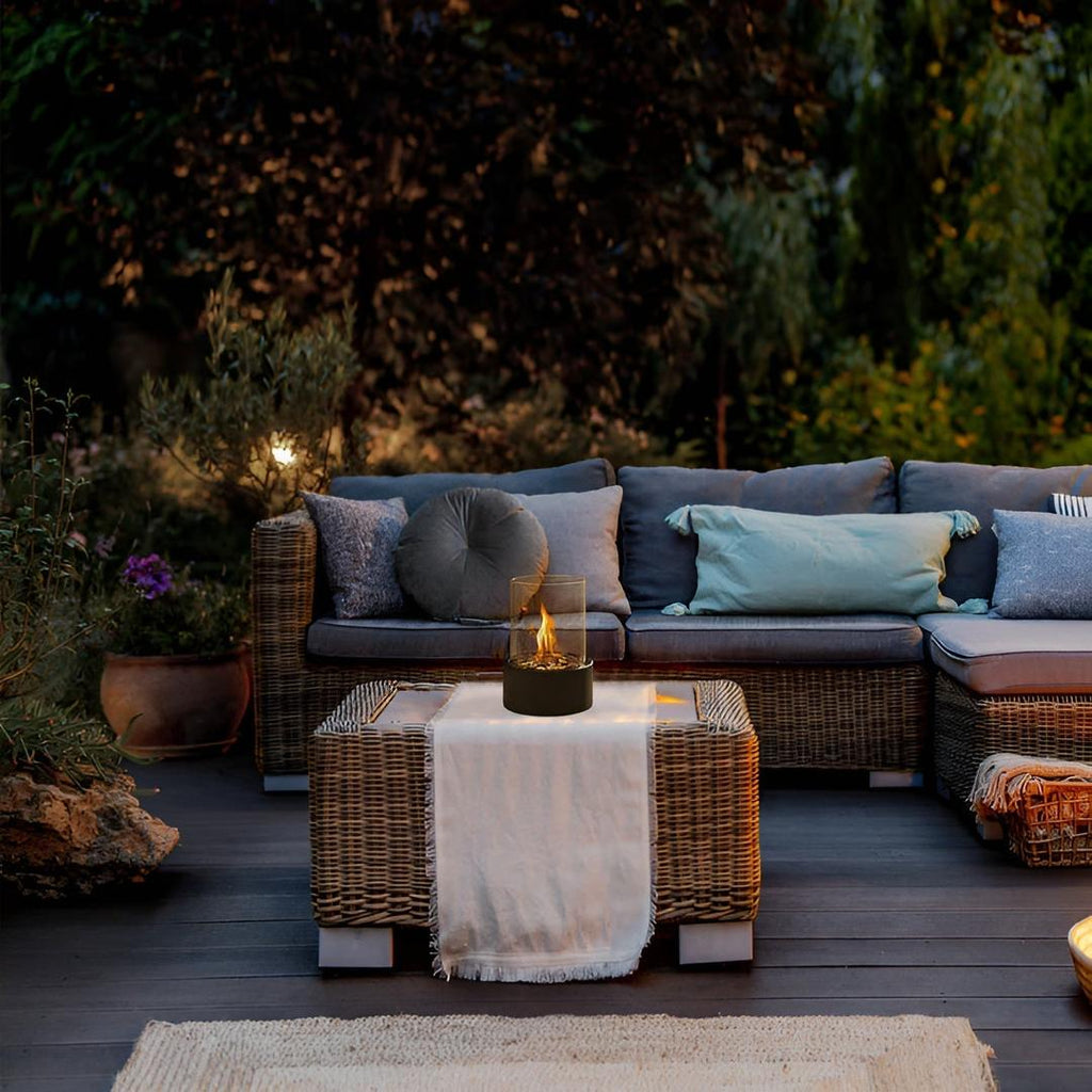 Chimenea de Mesa Elegante con Base de Metal Negra | Estética Moderna
