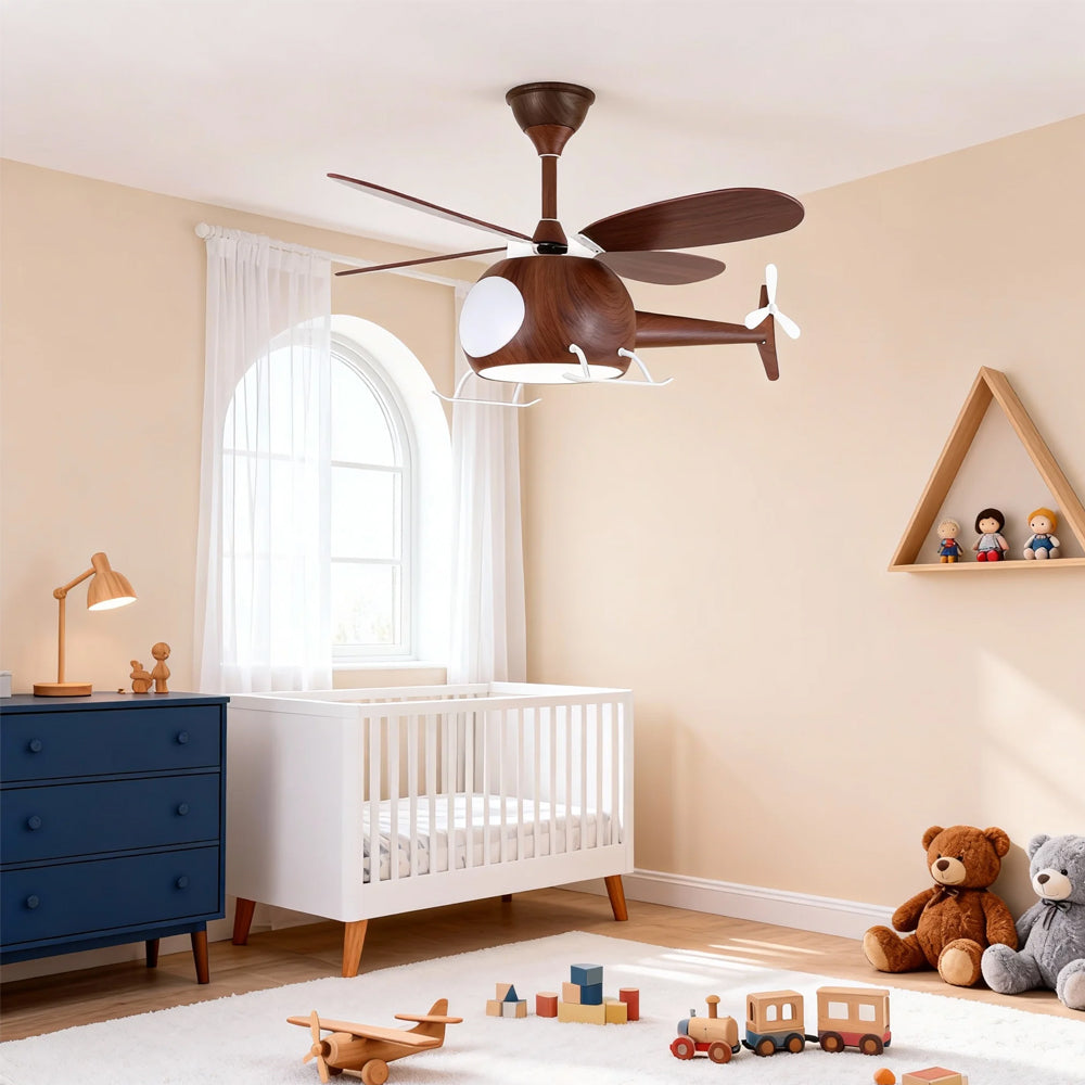 Deckenventilator aus Metall mit kreativem Flugzeugdesign im Cartoon-Stil