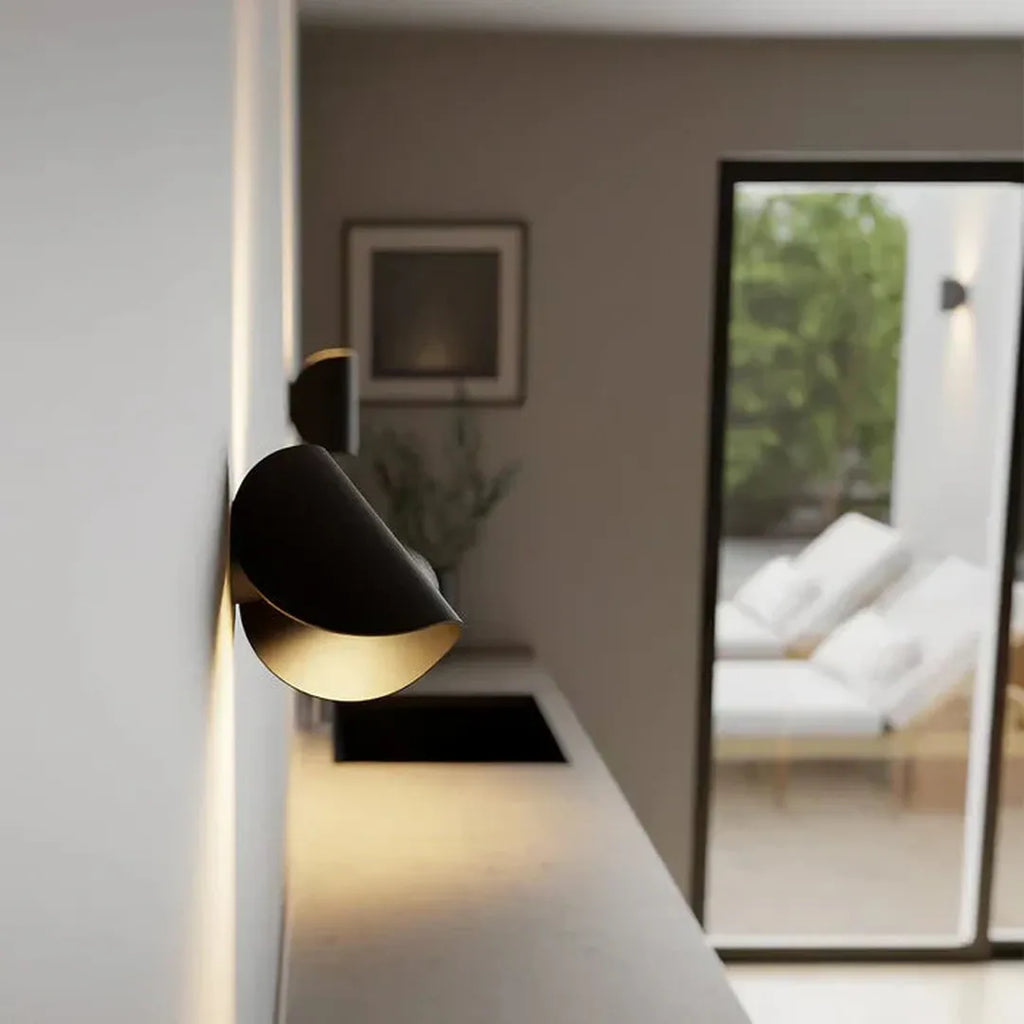 Adjustable Wall Lamp | Modern Design