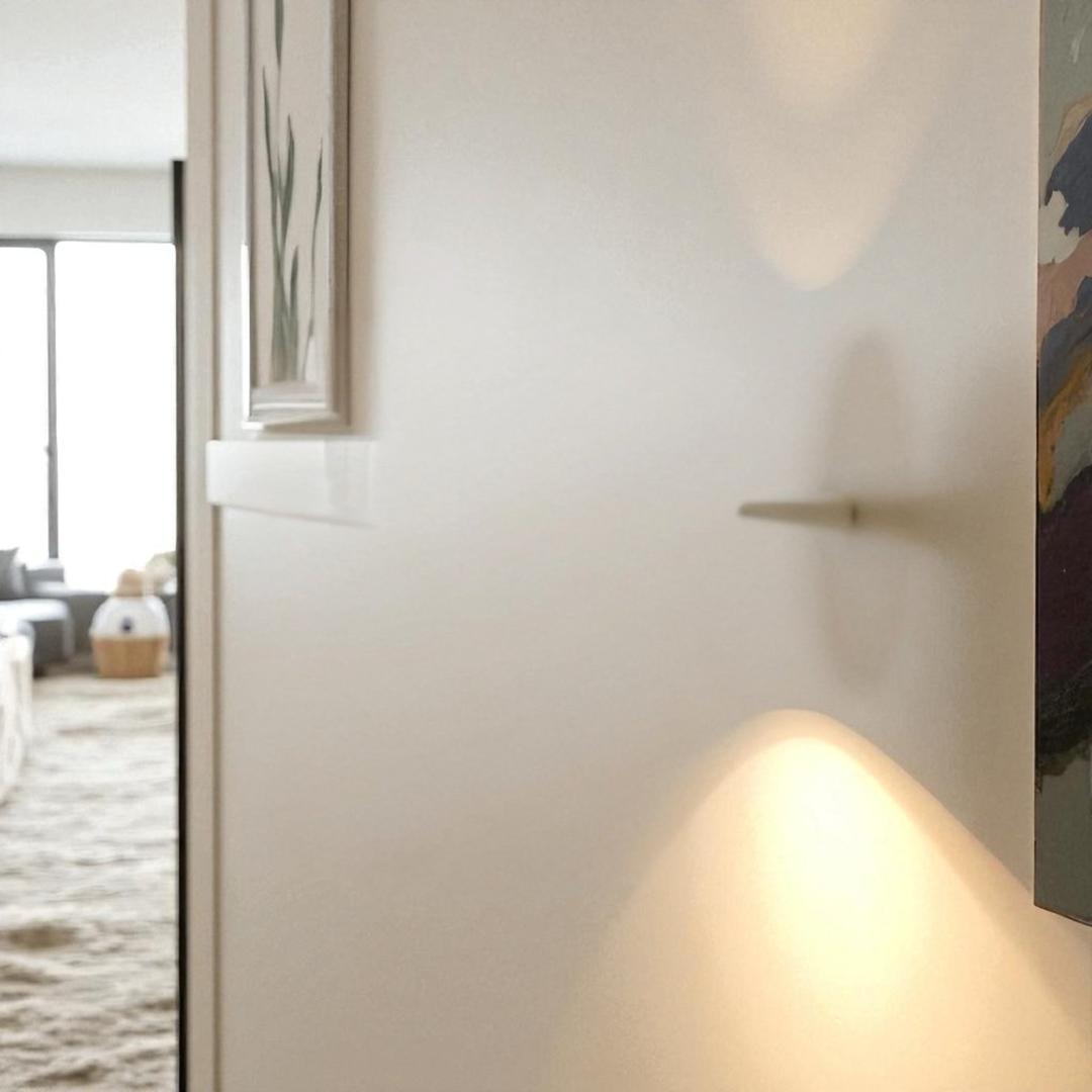 Lámpara de Pared Wabi-Sabi de Madera de Nogal y Metal para Hogar | Estilo Diseño