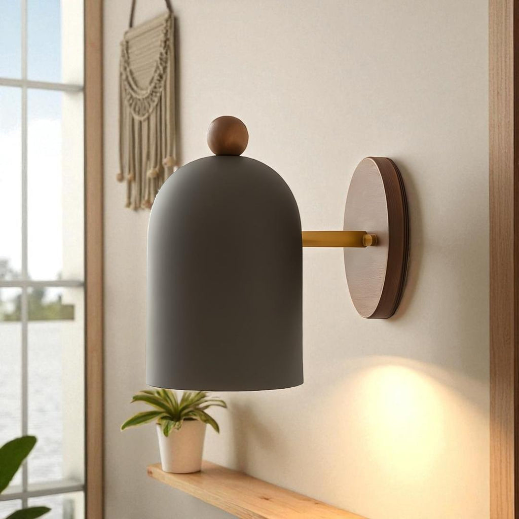 Lámpara de Pared Wabi-Sabi de Madera de Nogal y Metal para Hogar | Estilo Diseño