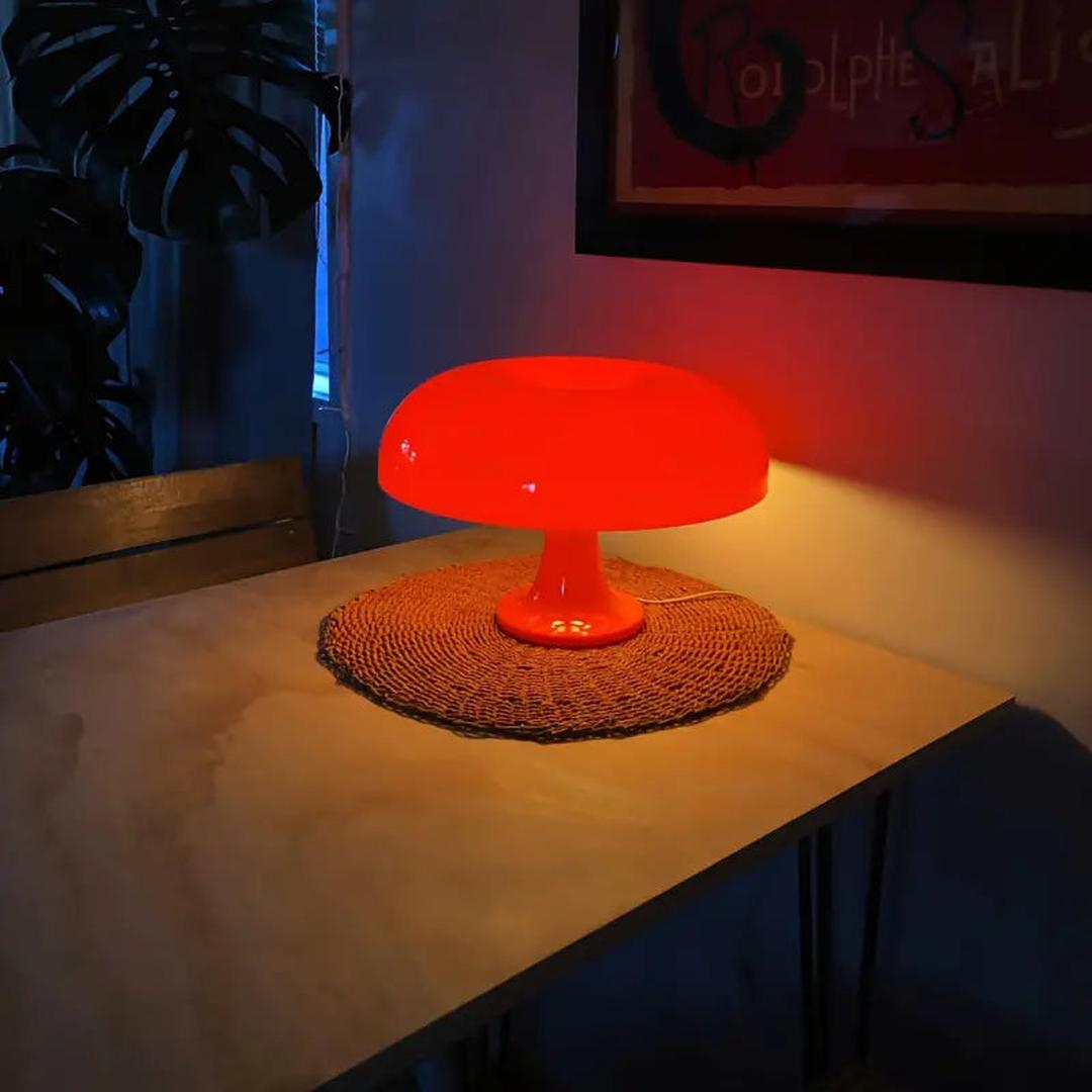 Modern Rechargeable Lamp | Compact Design