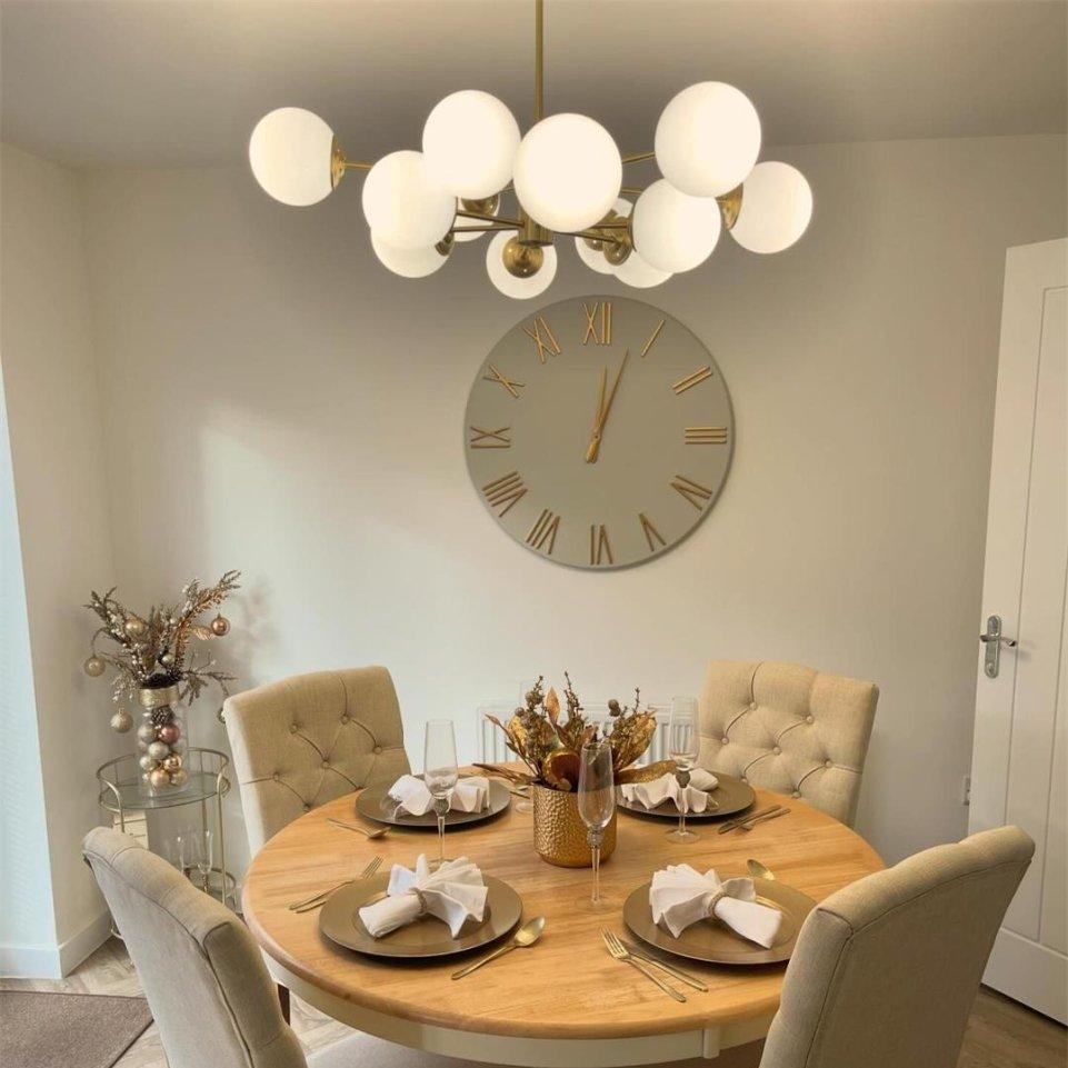 Sputnik-Kronleuchter aus opakem Glas mit zwei Ebenen und 12 Lichtern